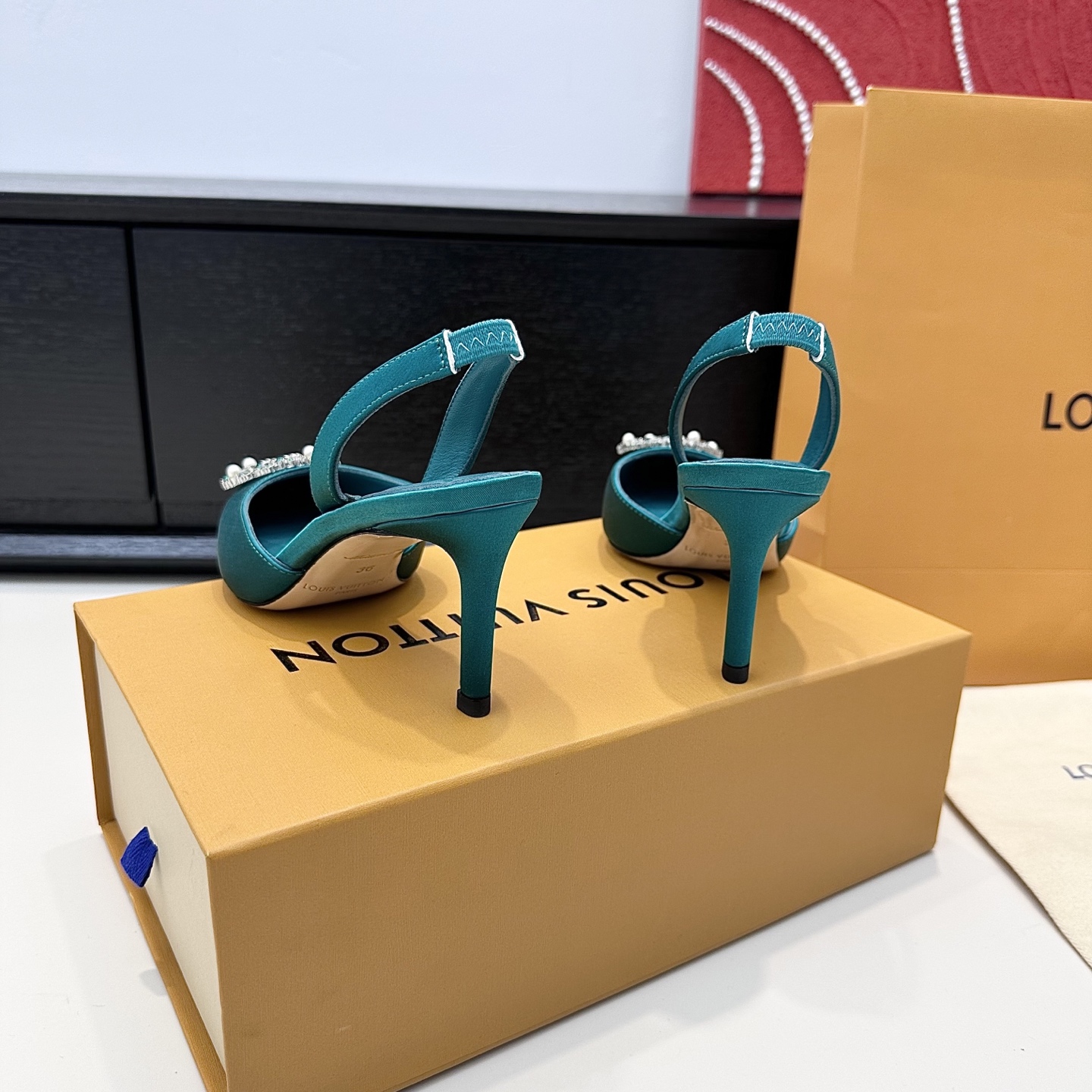 Women's high heels